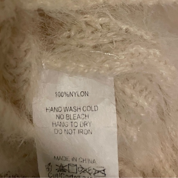 Cream crop cardigan - Picture 3 of 3